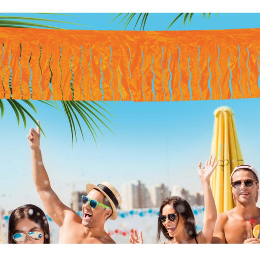 Orangefarbene Fransengirlande