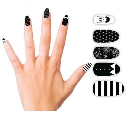 Kit mit 12 Nägeln für unheimliches Mädchen