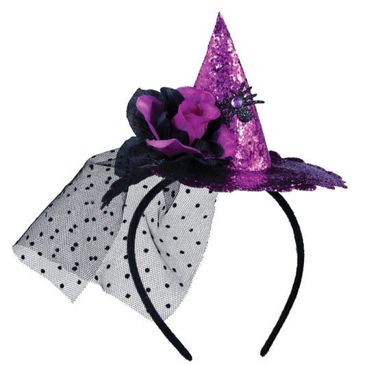 Schicker Hexenhut im Fashion-Stil