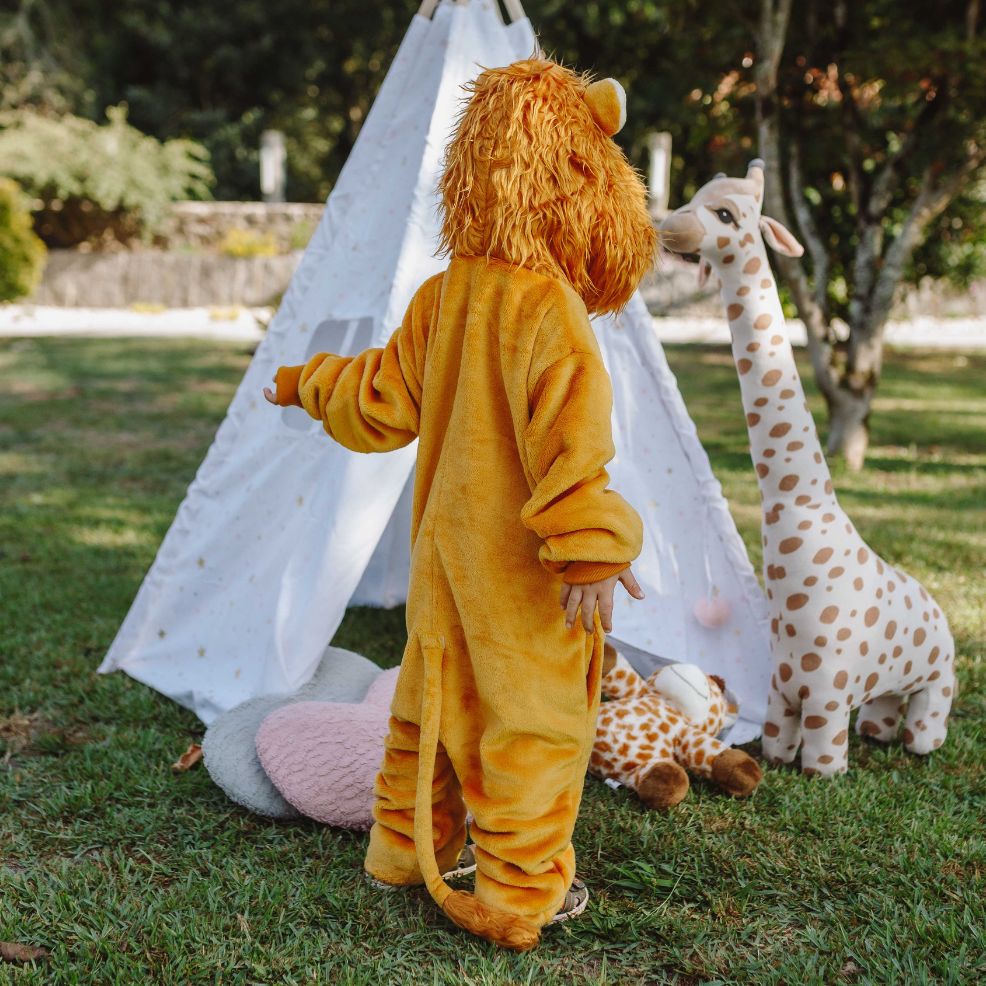 disfraz león peludo