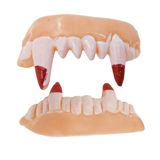 Blutige Zähne