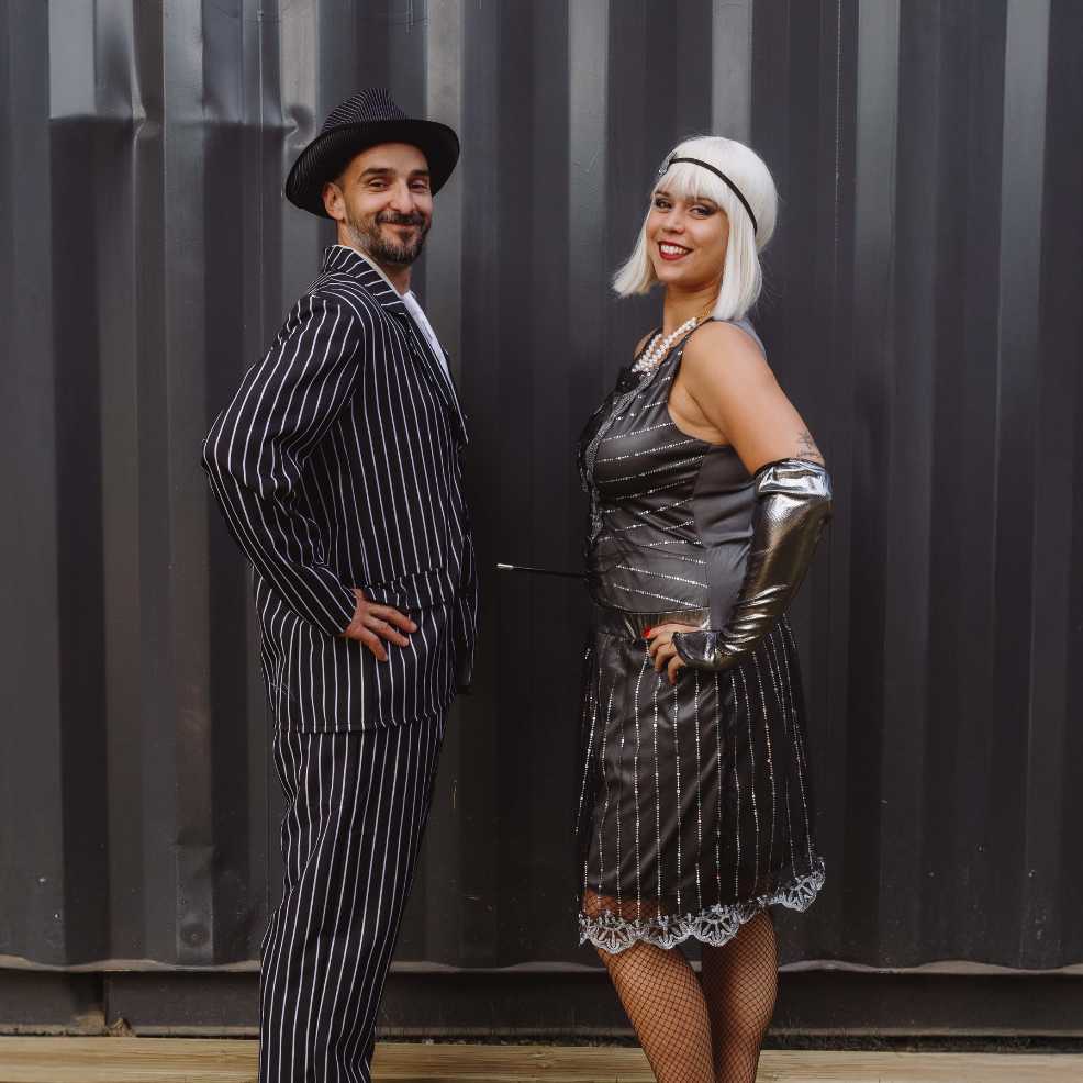 Disfraz pareja charlesrton