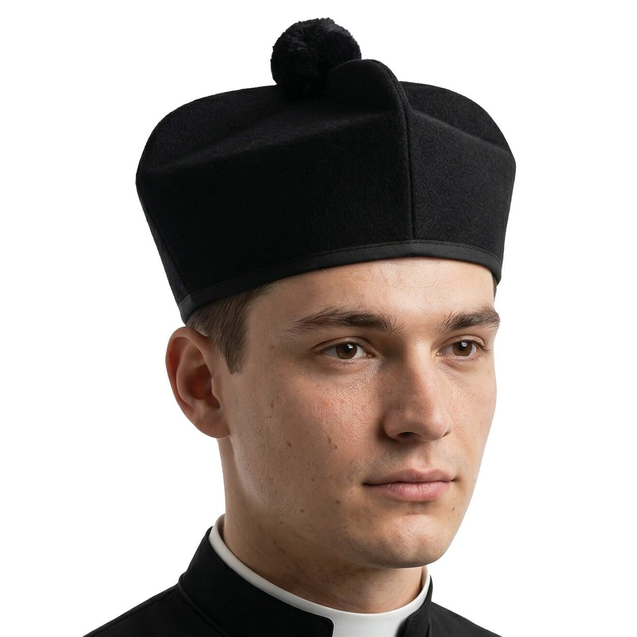 Schwarze Priester-Mütze
