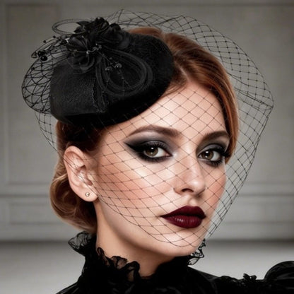 Chic-Schwarze-Witwe-Hut
