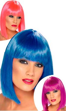 Farbige Perücke mit kurzen Haaren